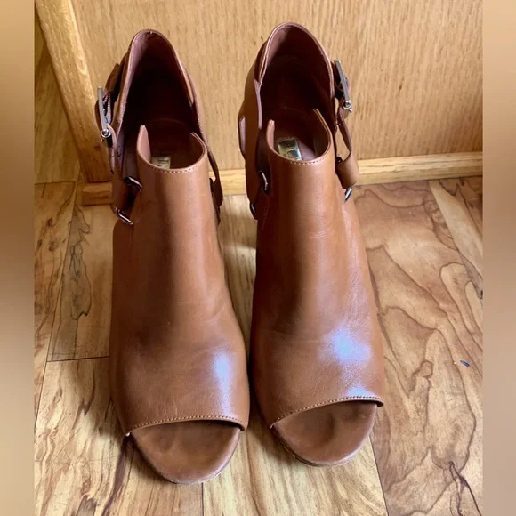 Lauren Ralph Lauren 7-1/2 camel leather high heel open toe buckle ankle booties - Picture 4 of 11